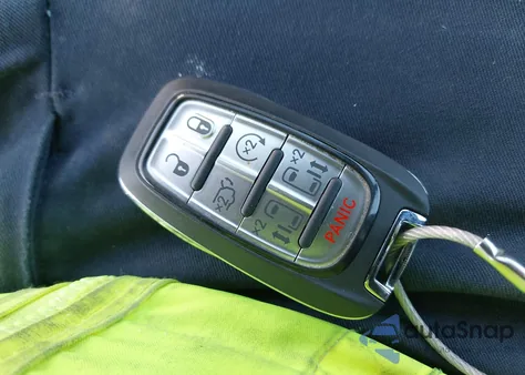 2025 Chrysler Pacifica Select z USA, uszkodzony, nr VIN 2C4RC1BG3SR548632